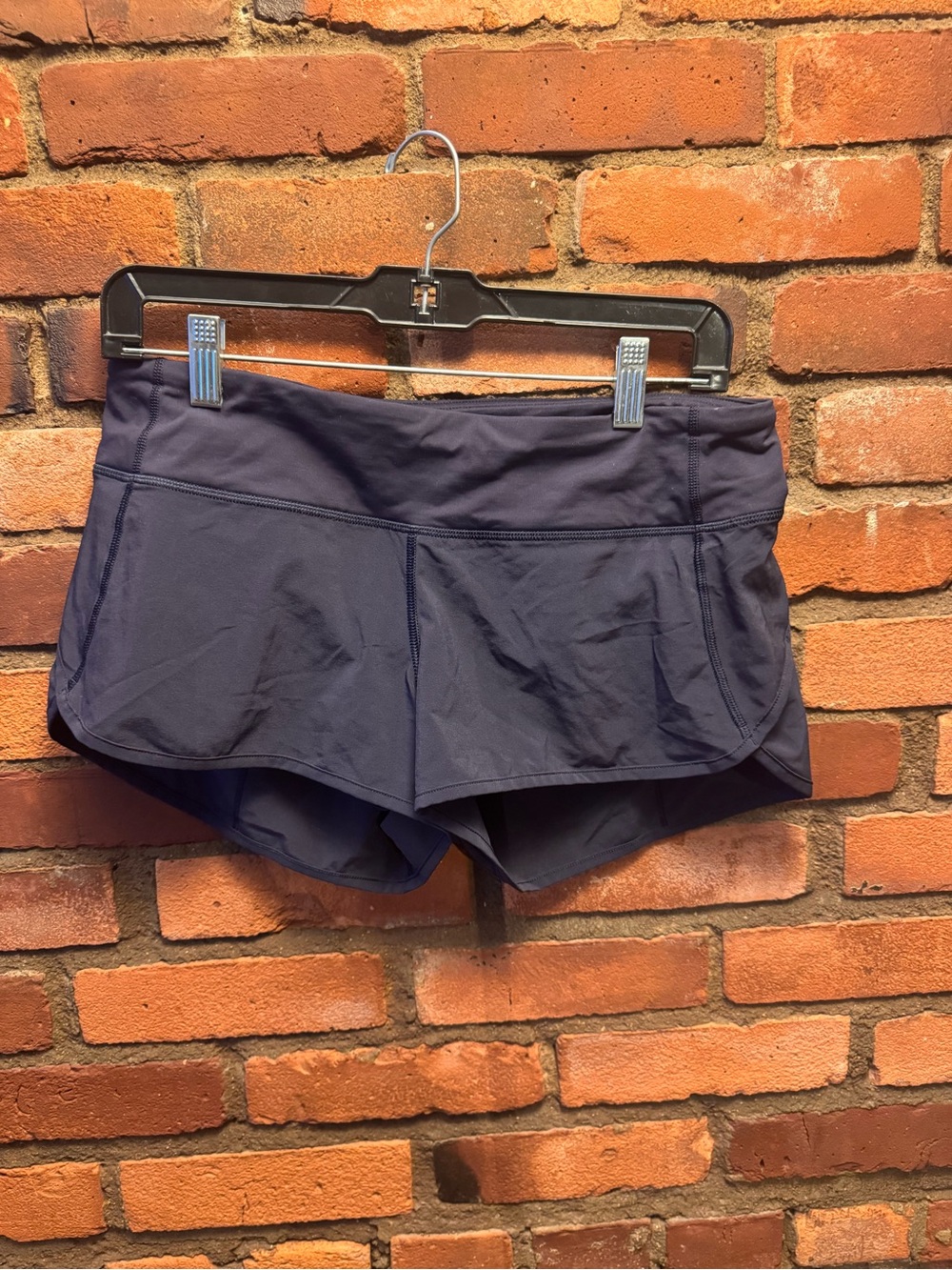 Hotty Hot low waisted Lululemon- Women’s Navy Athletic Running Shorts